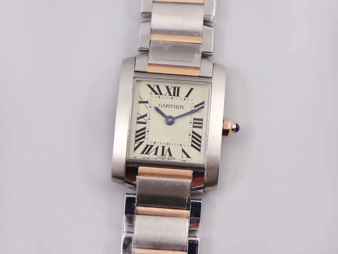 Cartier 卡Di亚法国坦克 尺寸～25.35*20.3mm