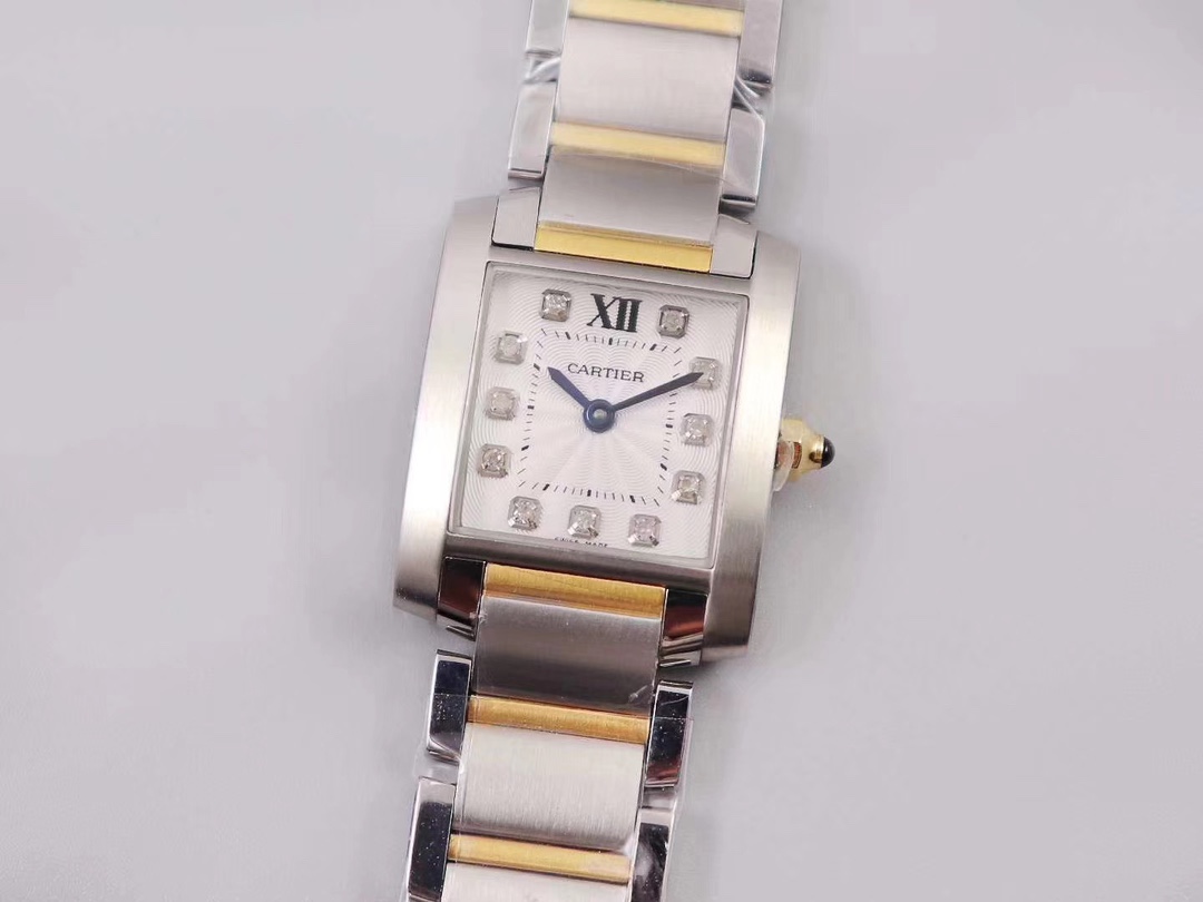 Cartier 卡Di亚法国坦克 尺寸～25.35*20.3mm