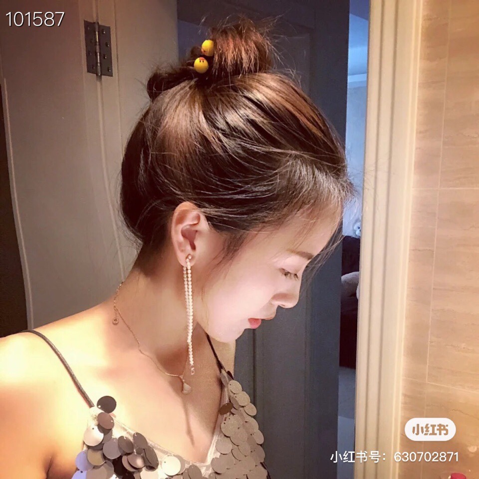 NO:102455,Bvlgari white mother-in-law fan skirt necklace, Bvlgari necklace, bottega veneta, bvlgari, bvlgari, skirts, necklace19860909Bvlgari 宝格丽白贝母扇子小裙子项链,宝格丽项链,bottega veneta,bvlgari,bvlgari,skirts,necklace,Jewelry