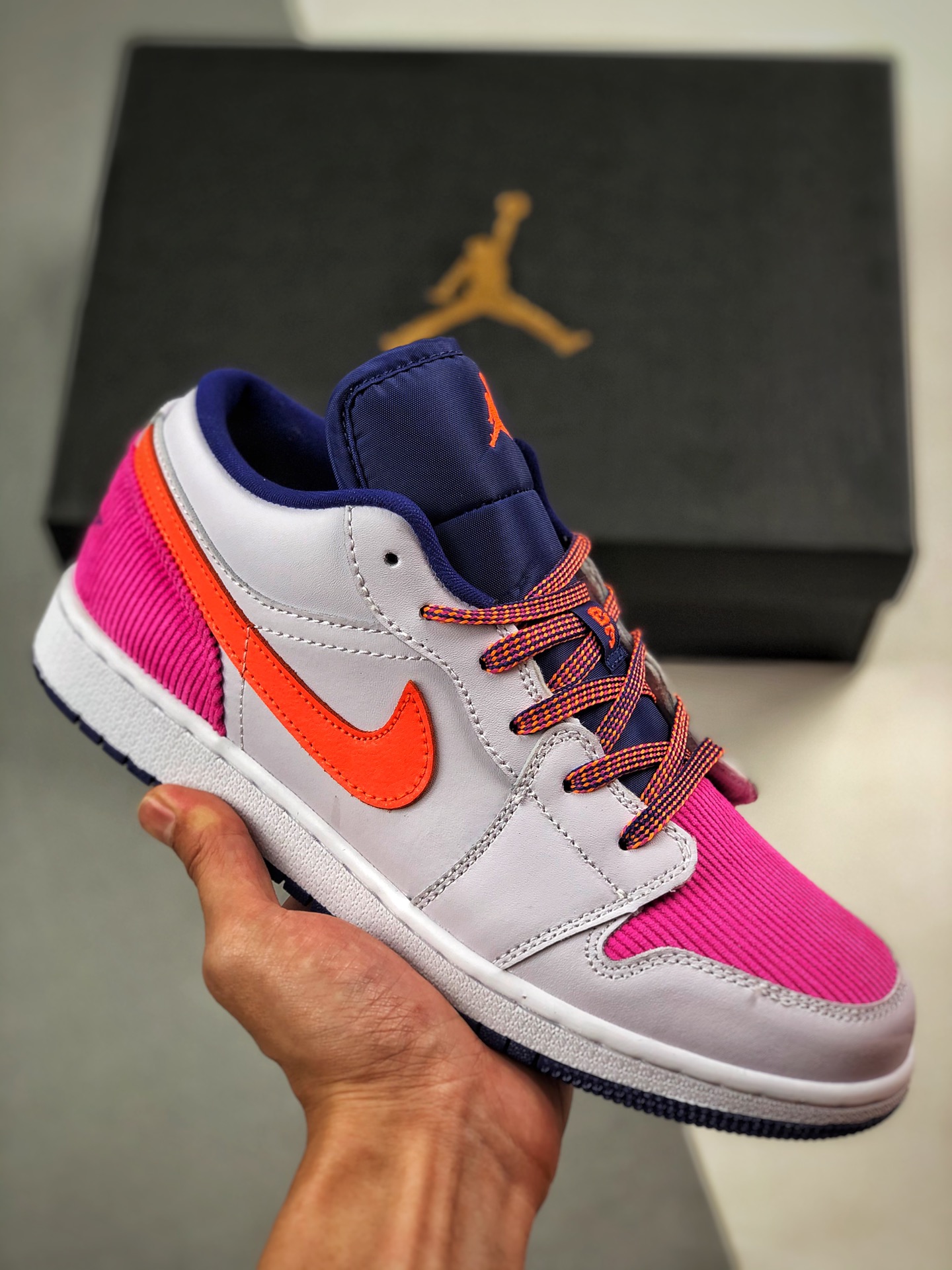Soporte contra reembolso Air Jordan 1 Low GS Corduroy Patchwork. Canal de fábrica original, prácticamente ind…