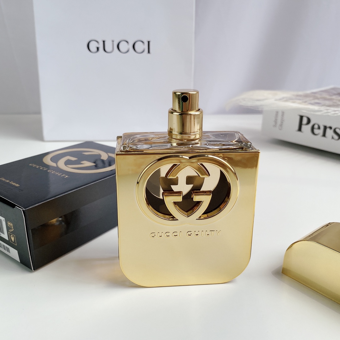 高端品质/90💰
品牌名称：✨GUCCL✨古驰
商品名称：罪爱女士淡香水
容量：75ml 
产地：法国
【香调】：花果香调
【前调】：柑橘、粉色胡椒
【中调】：桃子、紫丁香、天竺葵
【后调】：琥珀、广藿香
配：高端手提袋
