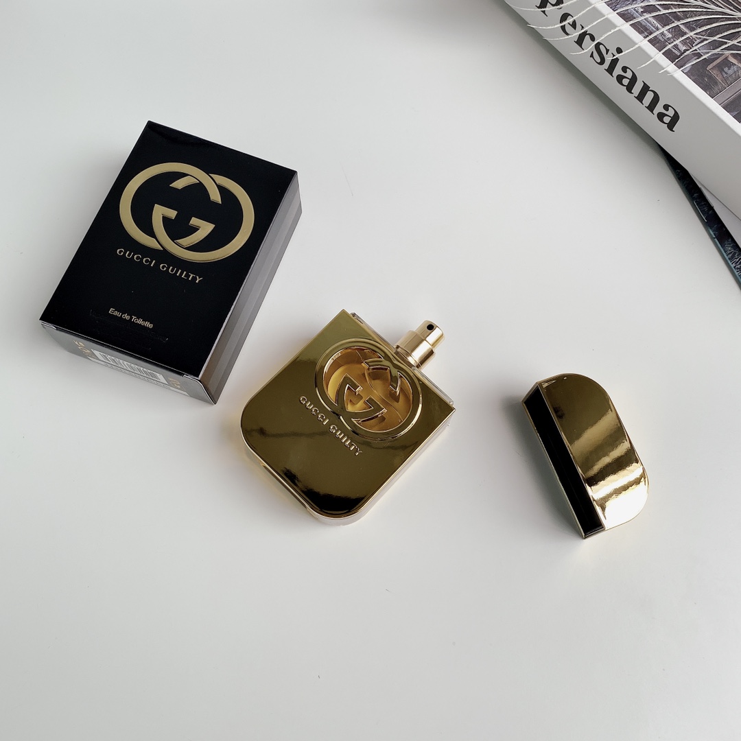 高端品质/90💰
品牌名称：✨GUCCL✨古驰
商品名称：罪爱女士淡香水
容量：75ml 
产地：法国
【香调】：花果香调
【前调】：柑橘、粉色胡椒
【中调】：桃子、紫丁香、天竺葵
【后调】：琥珀、广藿香
配：高端手提袋