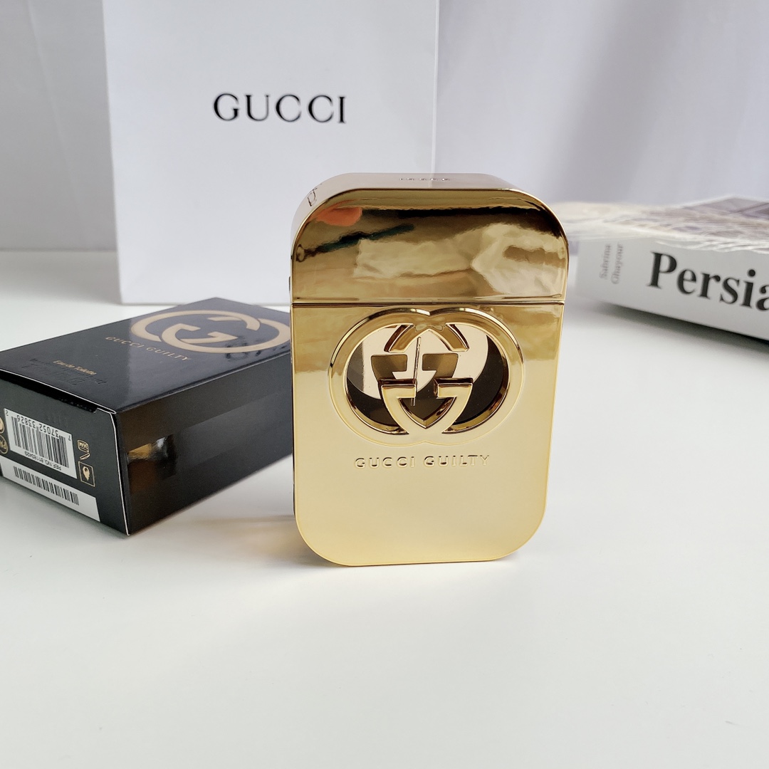 高端品质/90💰
品牌名称：✨GUCCL✨古驰
商品名称：罪爱女士淡香水
容量：75ml 
产地：法国
【香调】：花果香调
【前调】：柑橘、粉色胡椒
【中调】：桃子、紫丁香、天竺葵
【后调】：琥珀、广藿香
配：高端手提袋