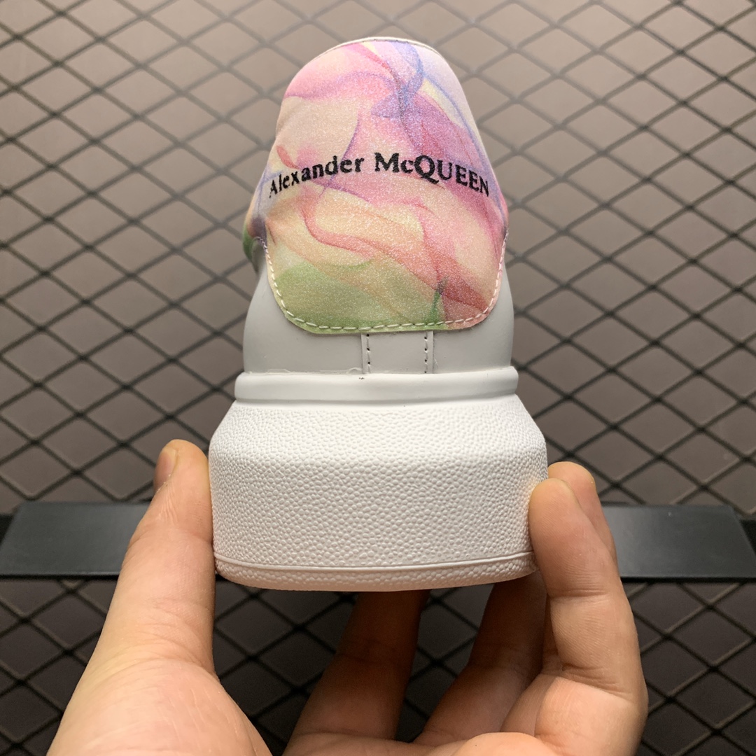 300 Alexander McQueen 麦昆2020早春最新款