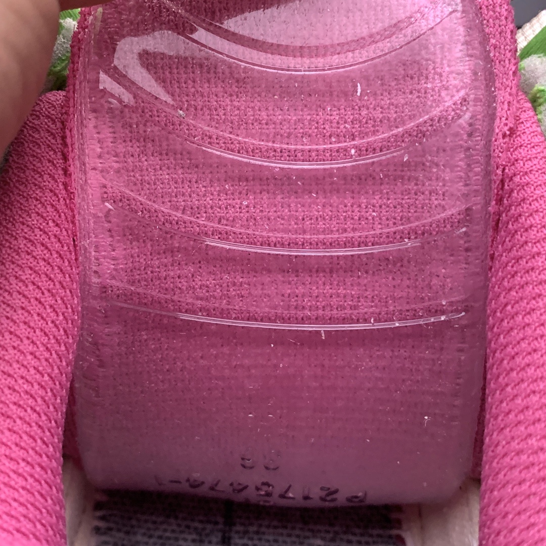 700 Balenciaga Track 4.0 巴黎世家4代 复古老爹鞋-莆田鞋,莆田鞋货源,高仿鞋,高仿鞋货源,安福档口,莆田高仿鞋,莆田鞋批发,高仿鞋批发,莆田高仿运动鞋,高仿运动鞋,莆田运动鞋 700 Balenciaga Track 4.0 巴黎世家4代 复古老爹鞋