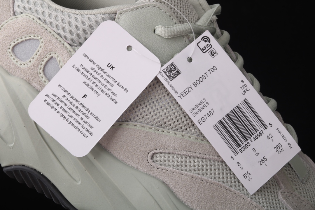 特价外贸专供AdidasYeezyBoost700“Salt”EG7487侃爷椰子700海盐盐雾跑鞋3M