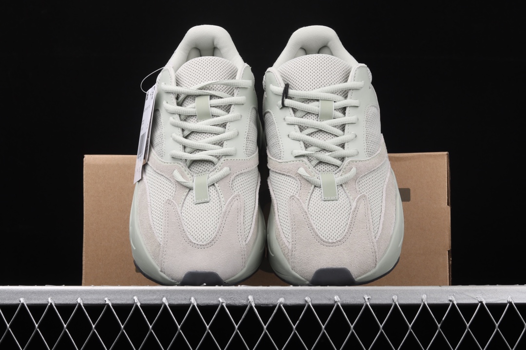 特价外贸专供AdidasYeezyBoost700“Salt”EG7487侃爷椰子700海盐盐雾跑鞋3M