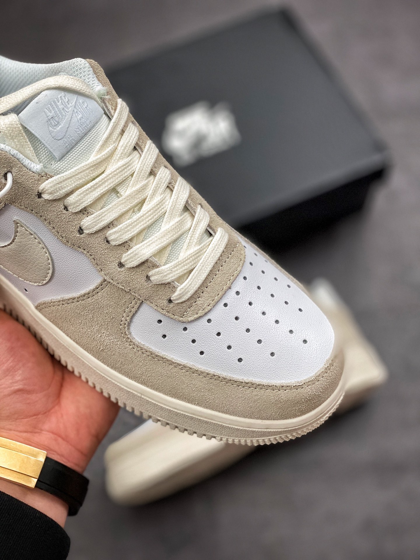 220 耐克/NIKE 耐克空军 帮低 板鞋 米白 Nike Air Force 1 Low 空军 号一 经典款运动板鞋 CW7584-100