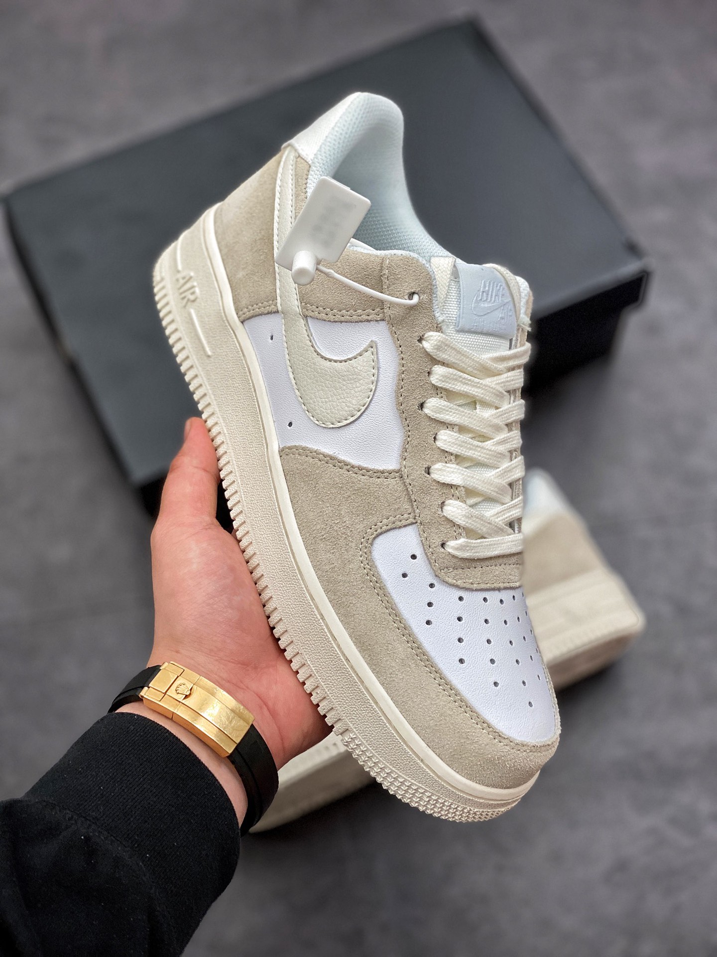 220 耐克/NIKE 耐克空军 帮低 板鞋 米白 Nike Air Force 1 Low 空军 号一 经典款运动板鞋 CW7584-100