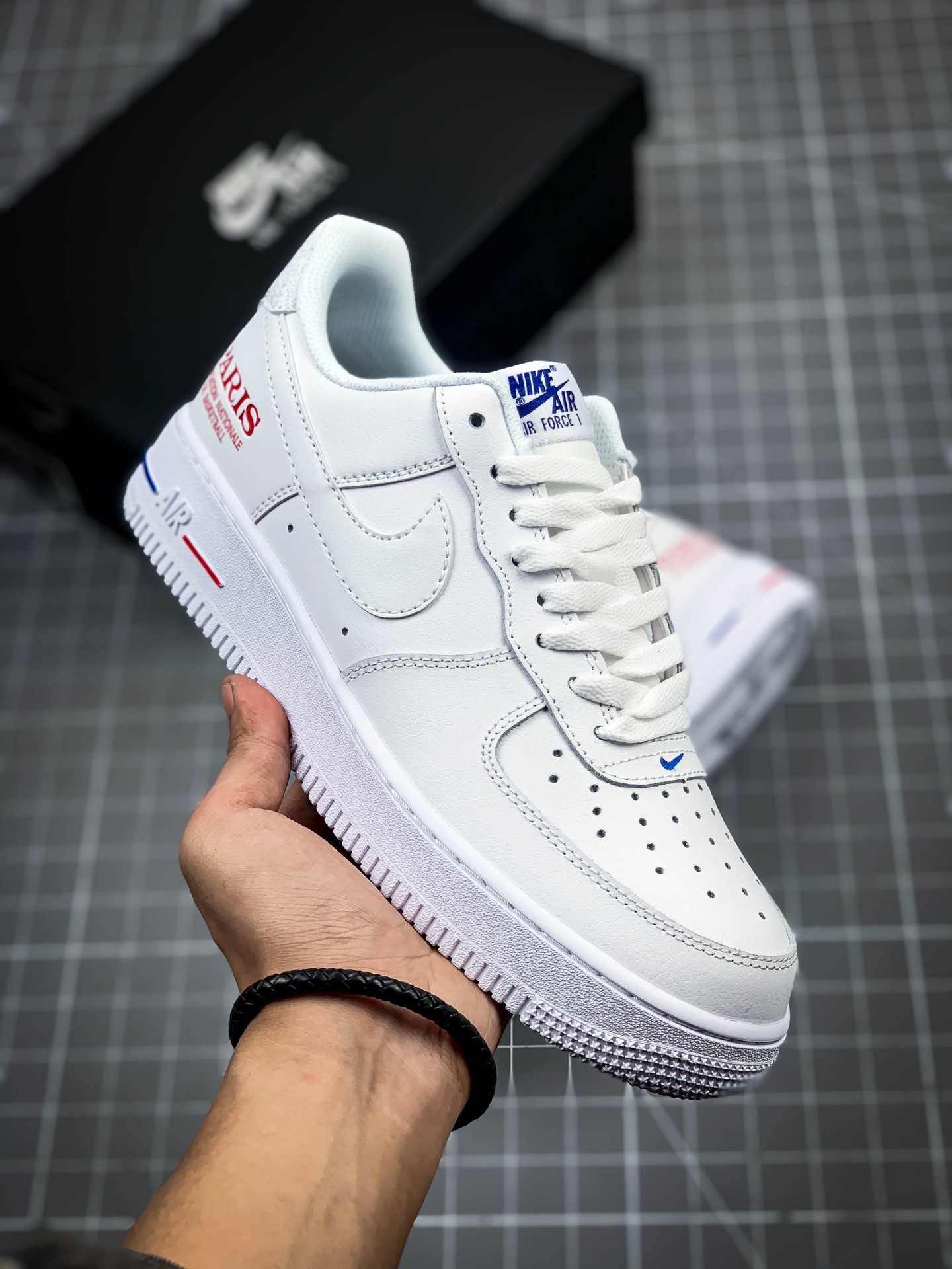 价格调整  p160 渠道原装头层补出 Air Force 1 “NBA Paris” NBA法国赛特别版本”巴黎”   CW2367-100