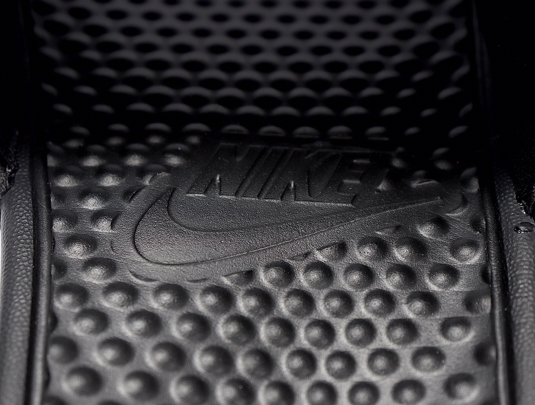 70 Nike Benassi JDI LTD 耐克一字拖 343880-060 黑红 GD权志龙同款夏季沙滩软底凉拖