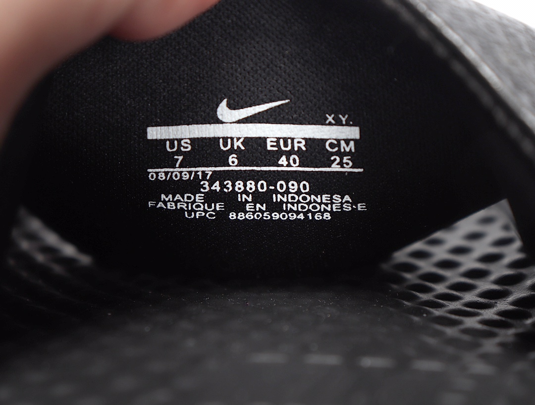 70 Nike Benassi JDI LTD 耐克一字拖 343880-090 黑白 Just do it GD权志龙同款夏季沙滩软底凉拖