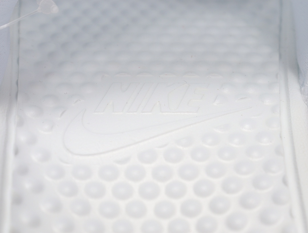 70 Nike Benassi JDI LTD 耐克一字拖 343880-100 全白银勾 GD权志龙同款夏季沙滩软底凉拖