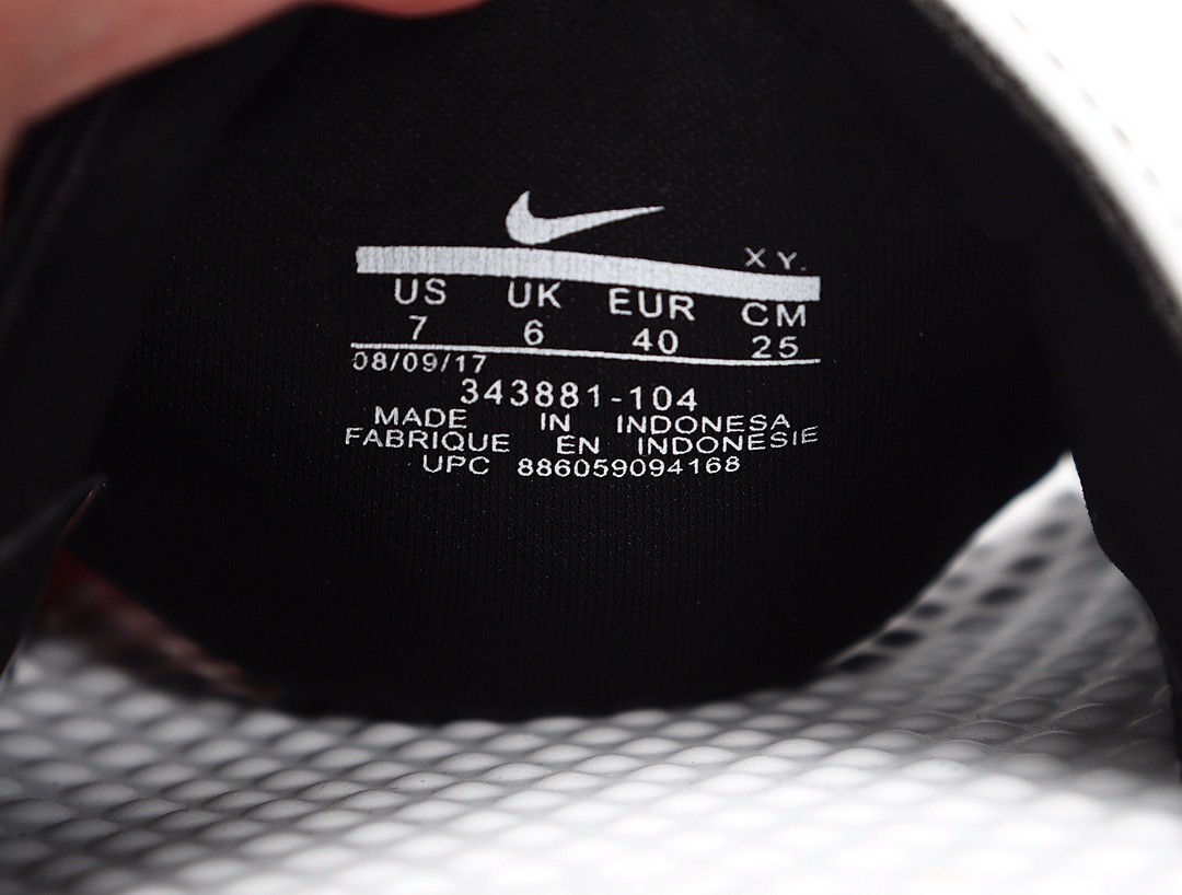 70 Nike Benassi JDI LTD 耐克一字拖 343881-104 白底 黑白拼接 银勾 GD权志龙同款夏季沙滩软底凉拖 小红书代购