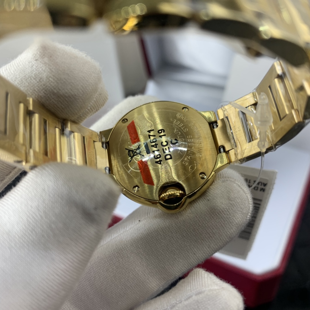 Cartier 皇家 卡地亚蓝气球系列黄金镶钻女款腕表