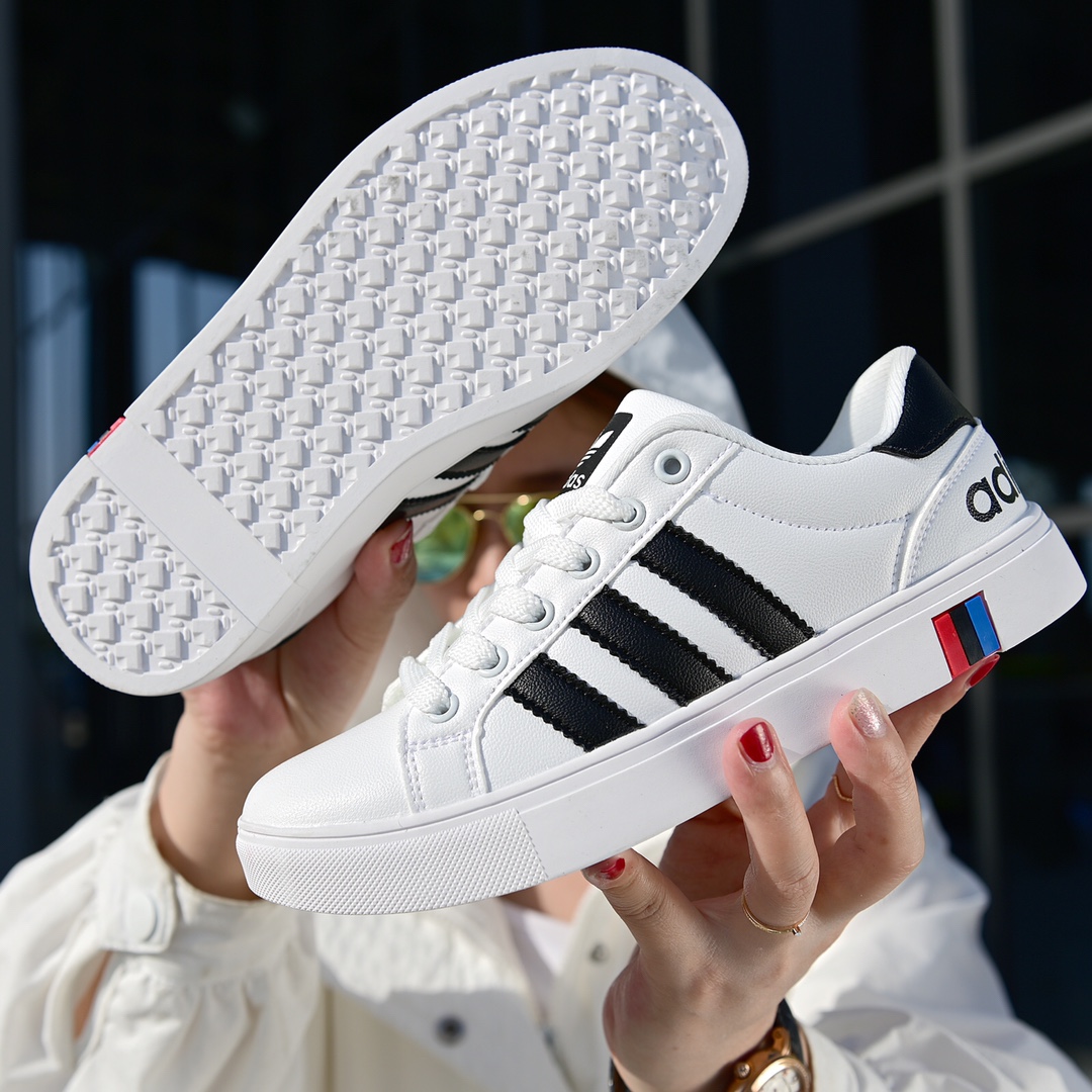 110 Adidas 阿迪达斯 休闲皮面 耐磨防滑减震 男子休闲百搭板鞋