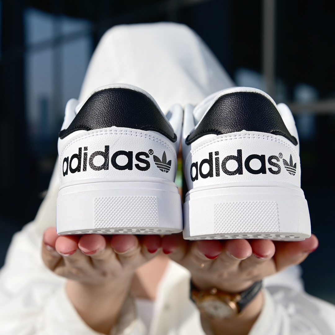 110 Adidas 阿迪达斯 休闲皮面 耐磨防滑减震 男子休闲百搭板鞋