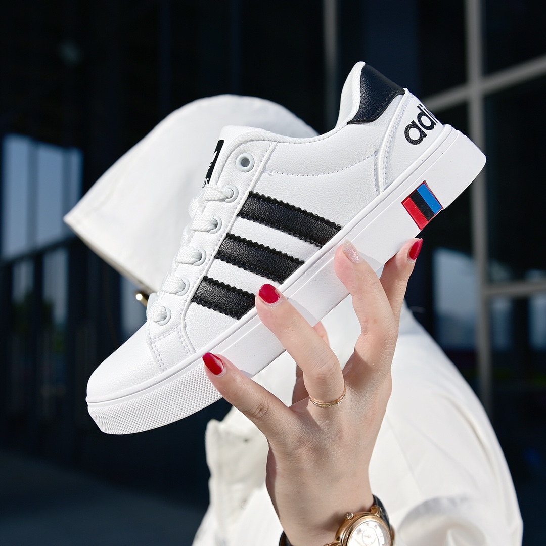 110 Adidas 阿迪达斯 休闲皮面 耐磨防滑减震 男子休闲百搭板鞋