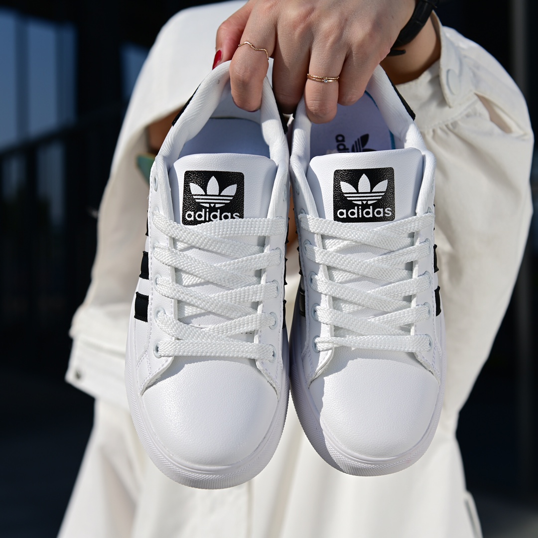 110 Adidas 阿迪达斯 休闲皮面 耐磨防滑减震 男子休闲百搭板鞋