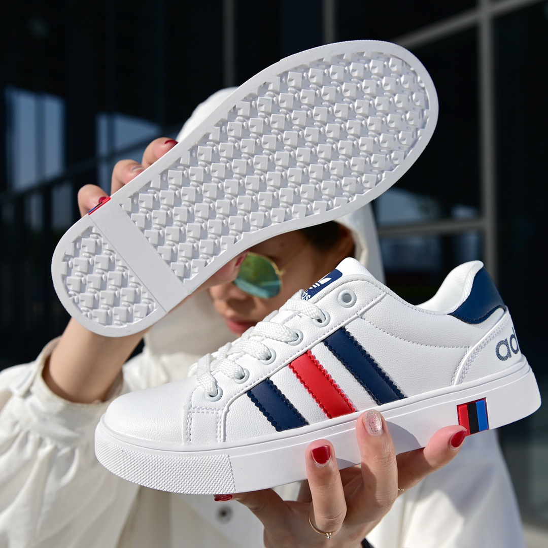 110 Adidas 阿迪达斯 休闲皮面 耐磨防滑减震 男子休闲百搭板鞋