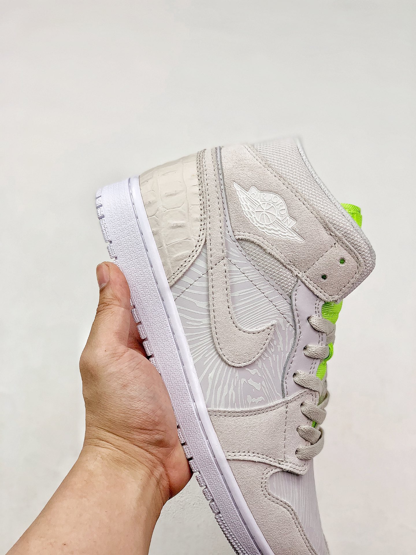 280 Air Jordan 1 Mid 全新配色  CV3018-001