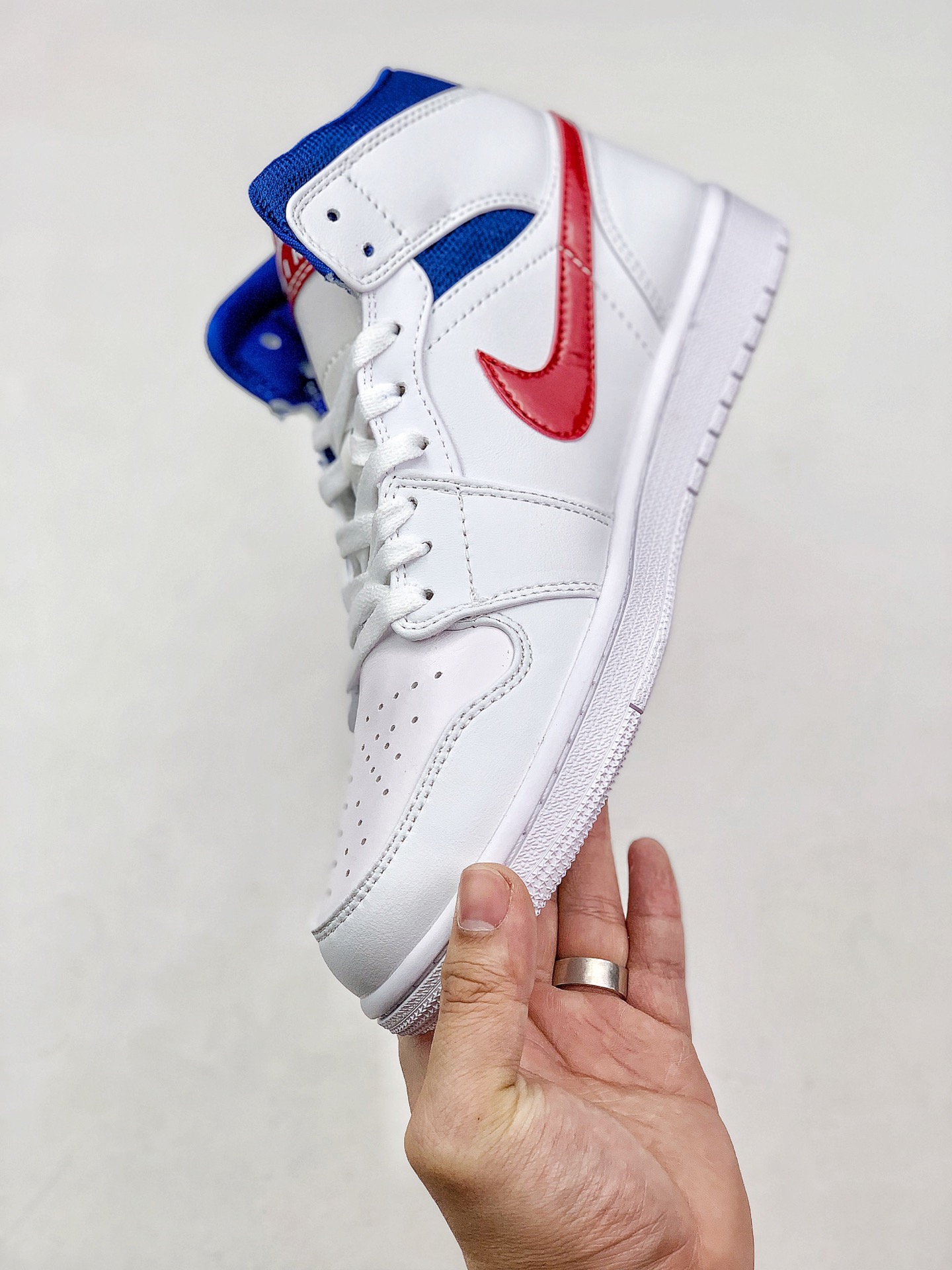 280 Air Jordan 1 Mid 全新配色  BQ6472-164