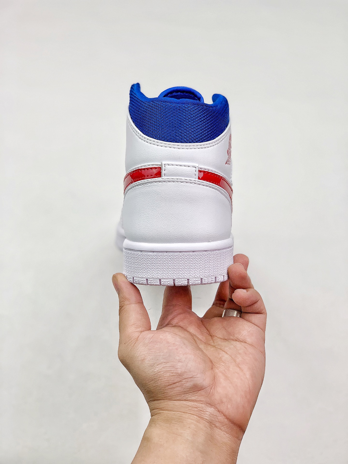 280 Air Jordan 1 Mid 全新配色  BQ6472-164