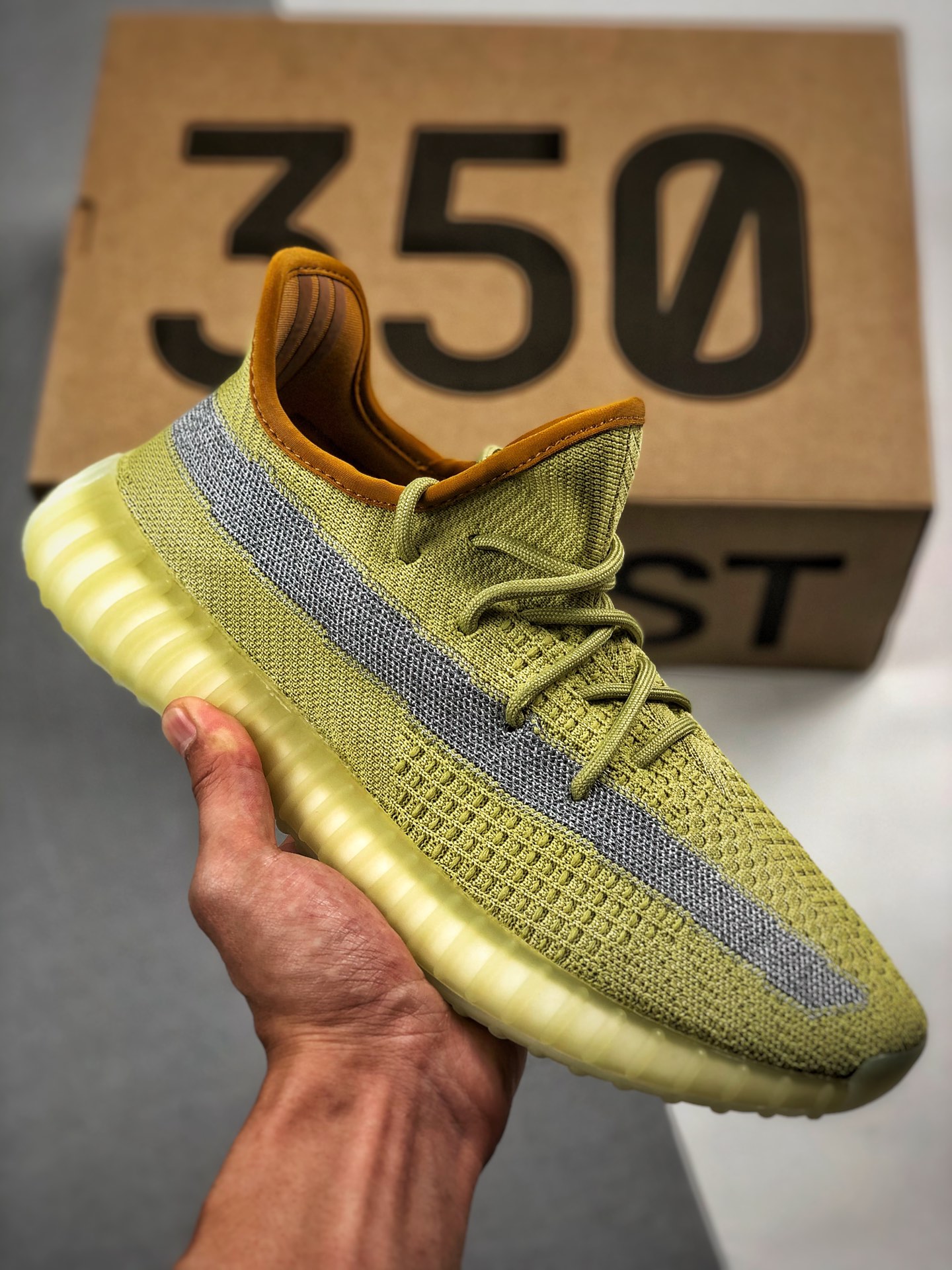 Suministro terminal Adidas Yeezy 350 Boost V2 "Marsh" lateral transparente cielo estrellado, amarillo butilo,…