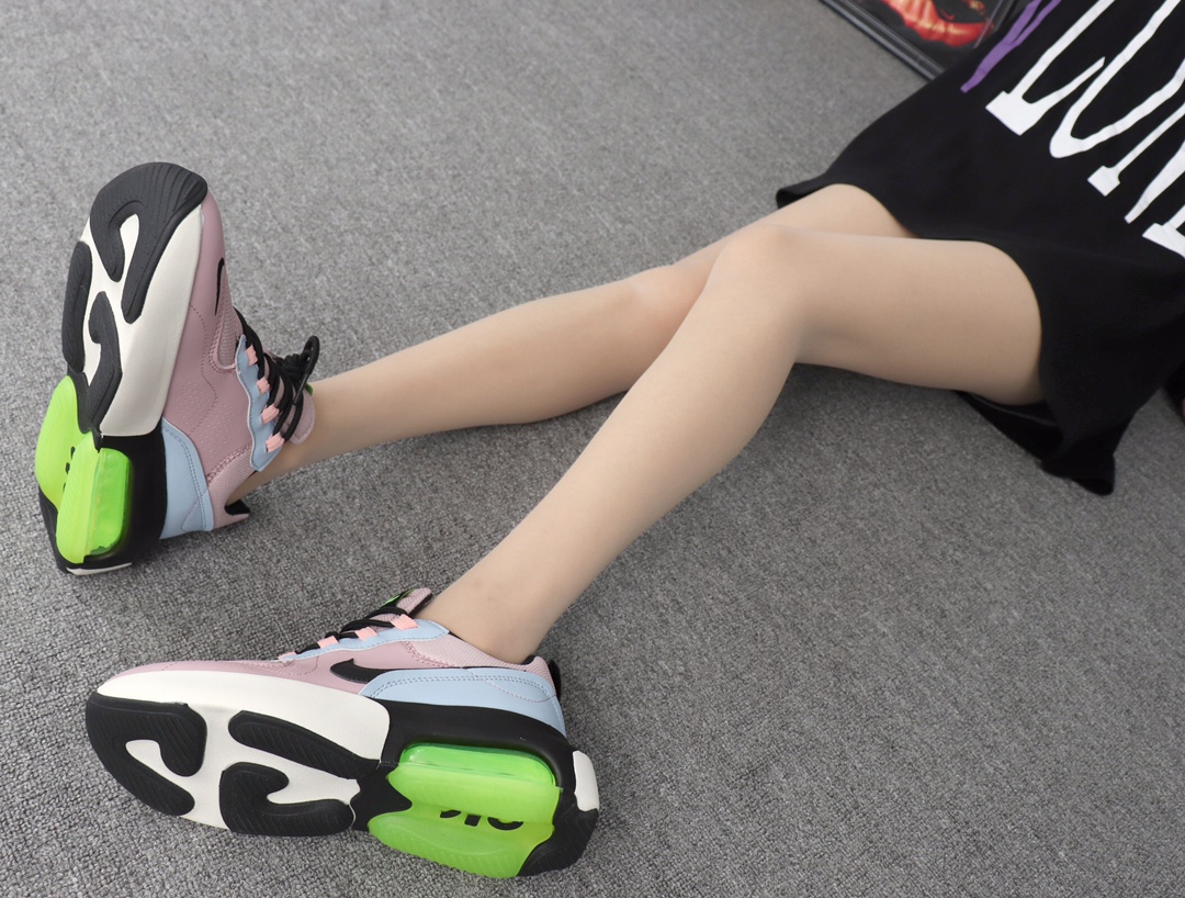 190 Nike Air Max Verona 半掌气垫 邓紫棋同款 CI9842-500 粉蓝绿  模特上脚图