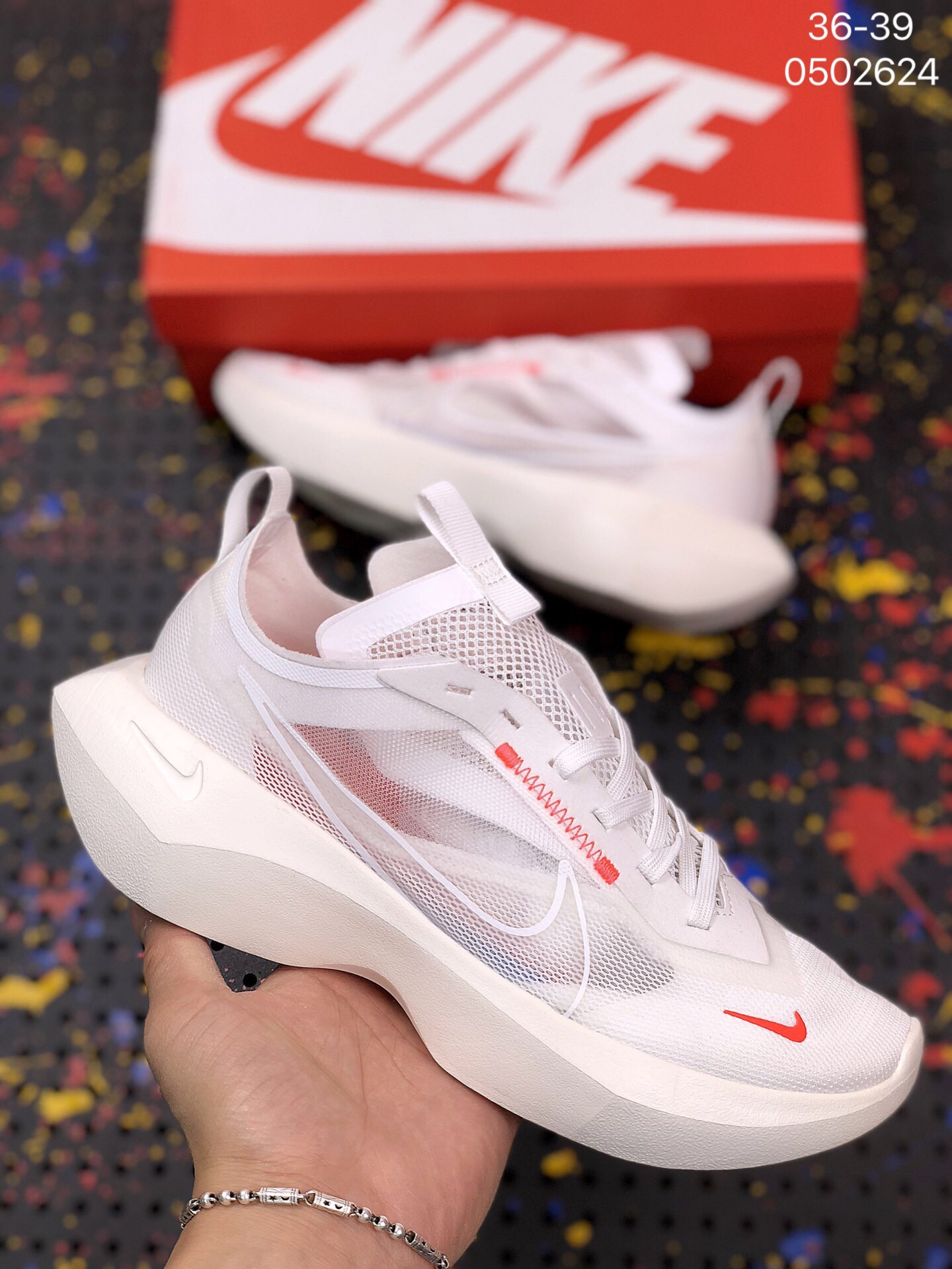小红书爆款 Nike Vista Lite 耐克白色神仙颜值 网纱透气轻便跑步鞋 货号:0502624