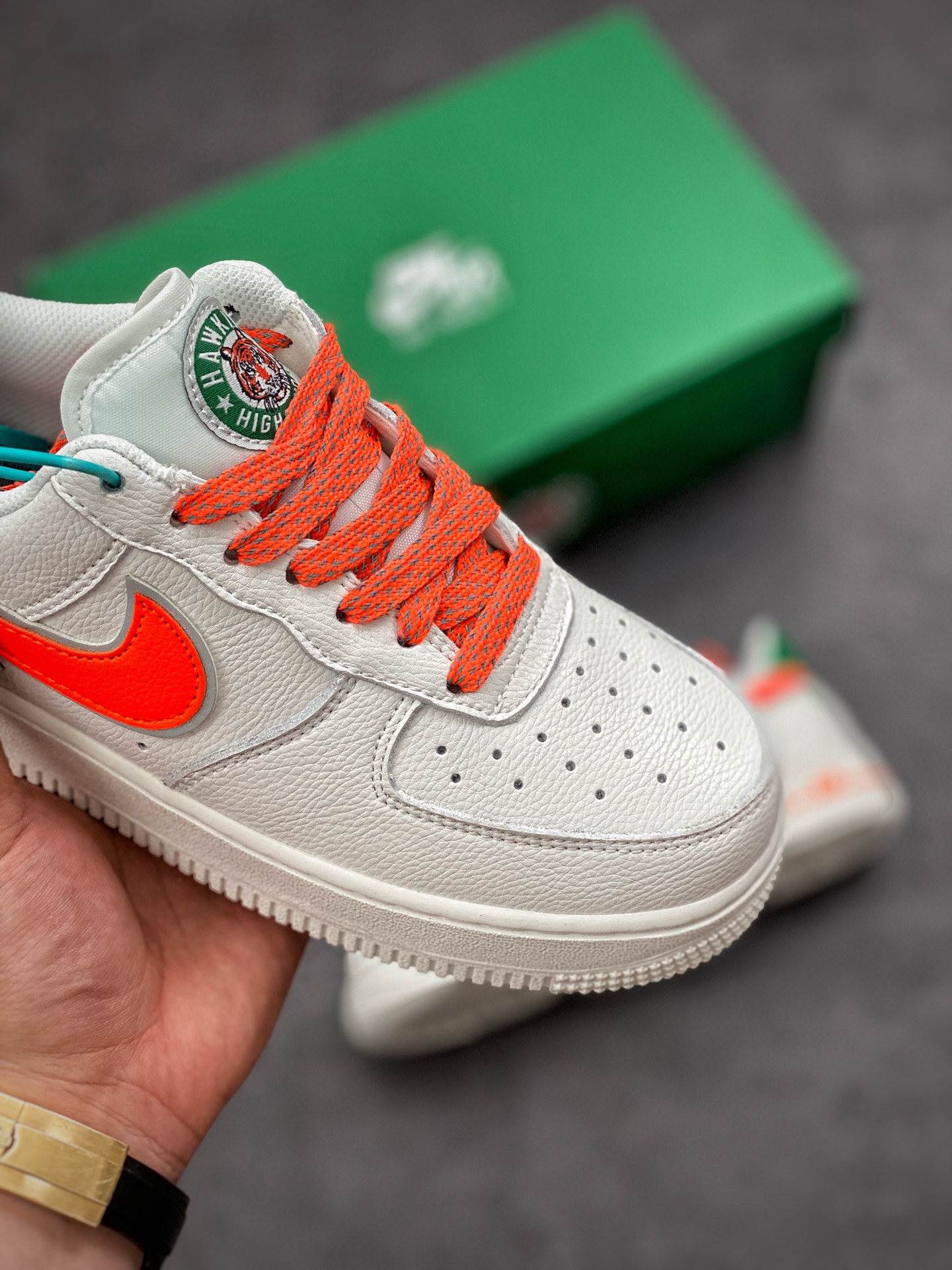 190 Stranger Things x Nike Air Force 1 怪奇物语联名空军一号低帮运动休闲板鞋 CU9225-600