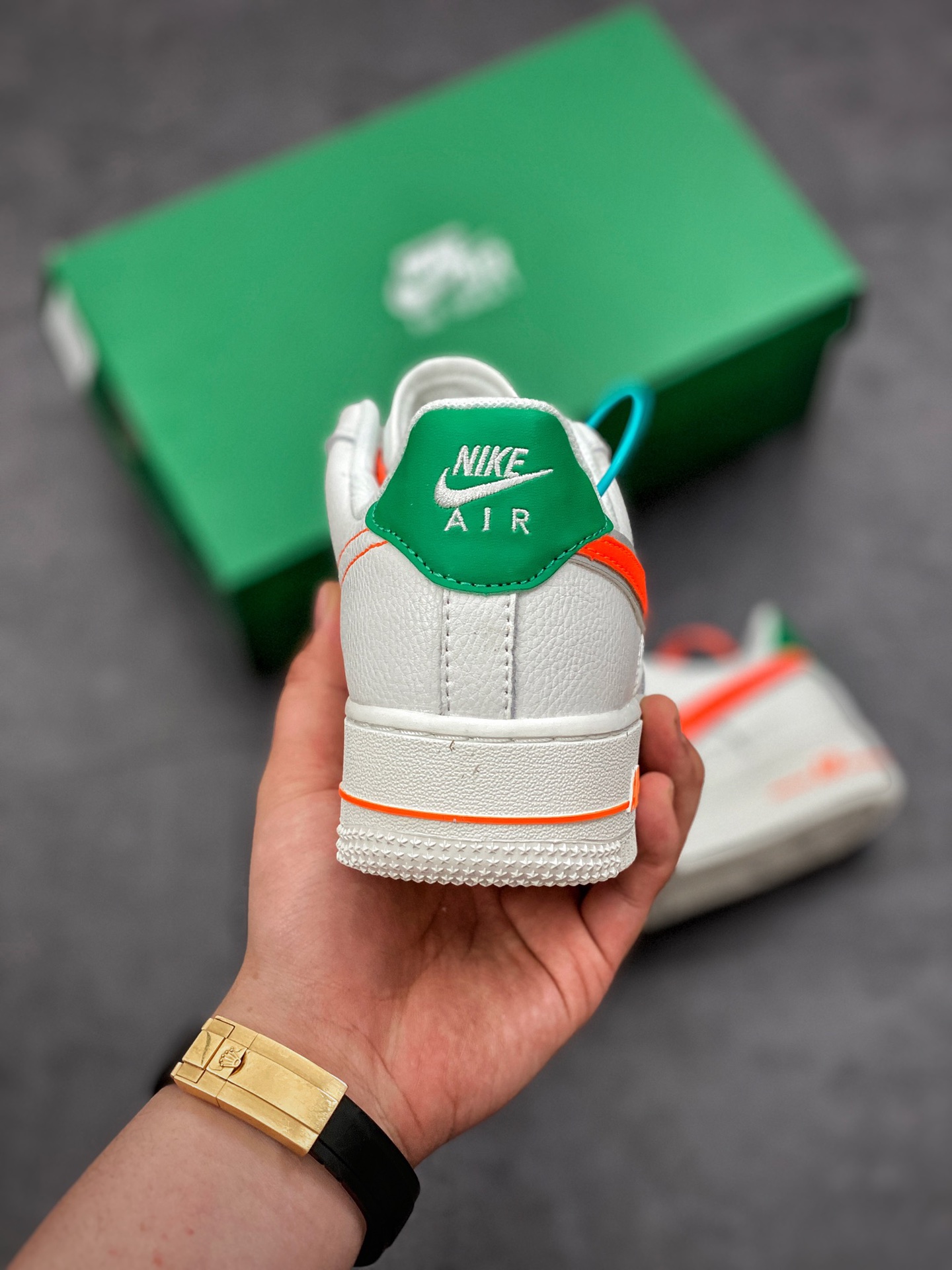 190 Stranger Things x Nike Air Force 1 怪奇物语联名空军一号低帮运动休闲板鞋 CU9225-600