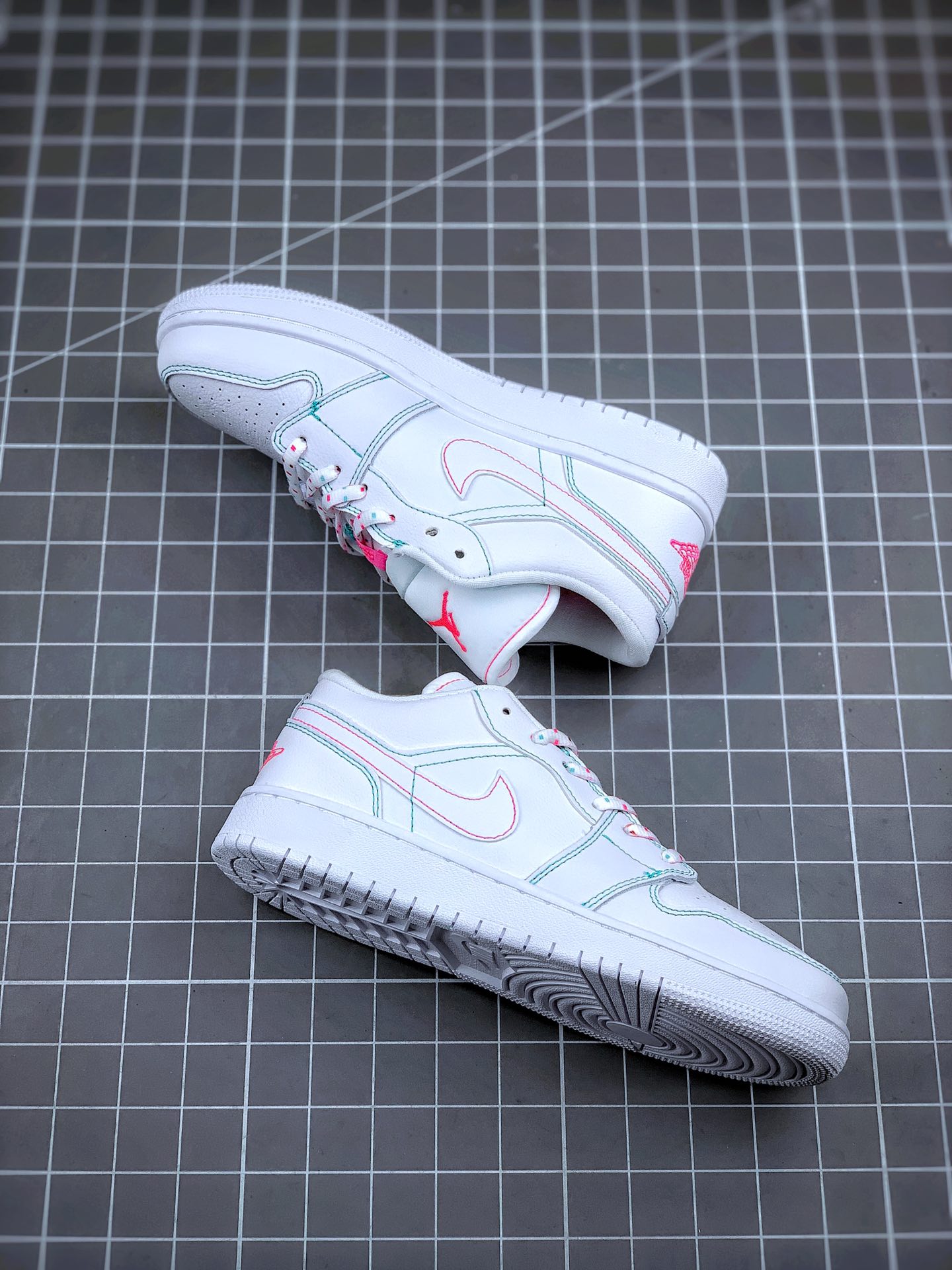 220 Air Jordan 1 Low 白粉糖果  CK3022-004