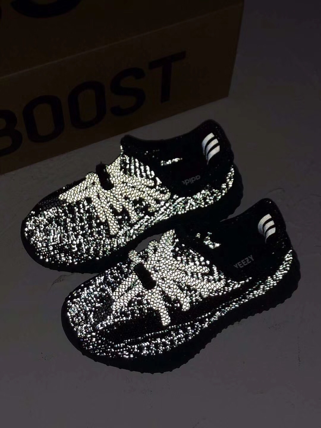 💰110黑满天星 扣带款 阿迪Yeezy Boost 350 椰子350 童鞋全系列 SIZE：26-35码