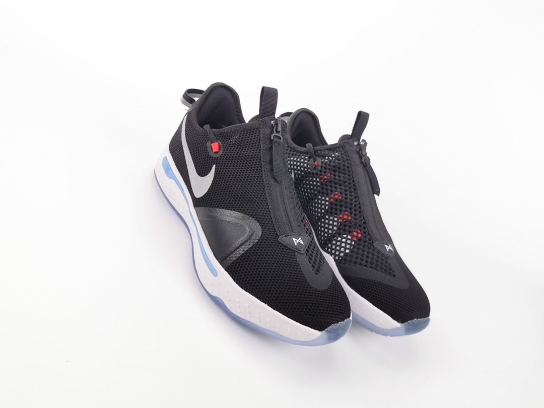 150  保罗乔治最新一代战靴 Nike PG 4 首发配色采用黑色白色和冰蓝色为主调渲染