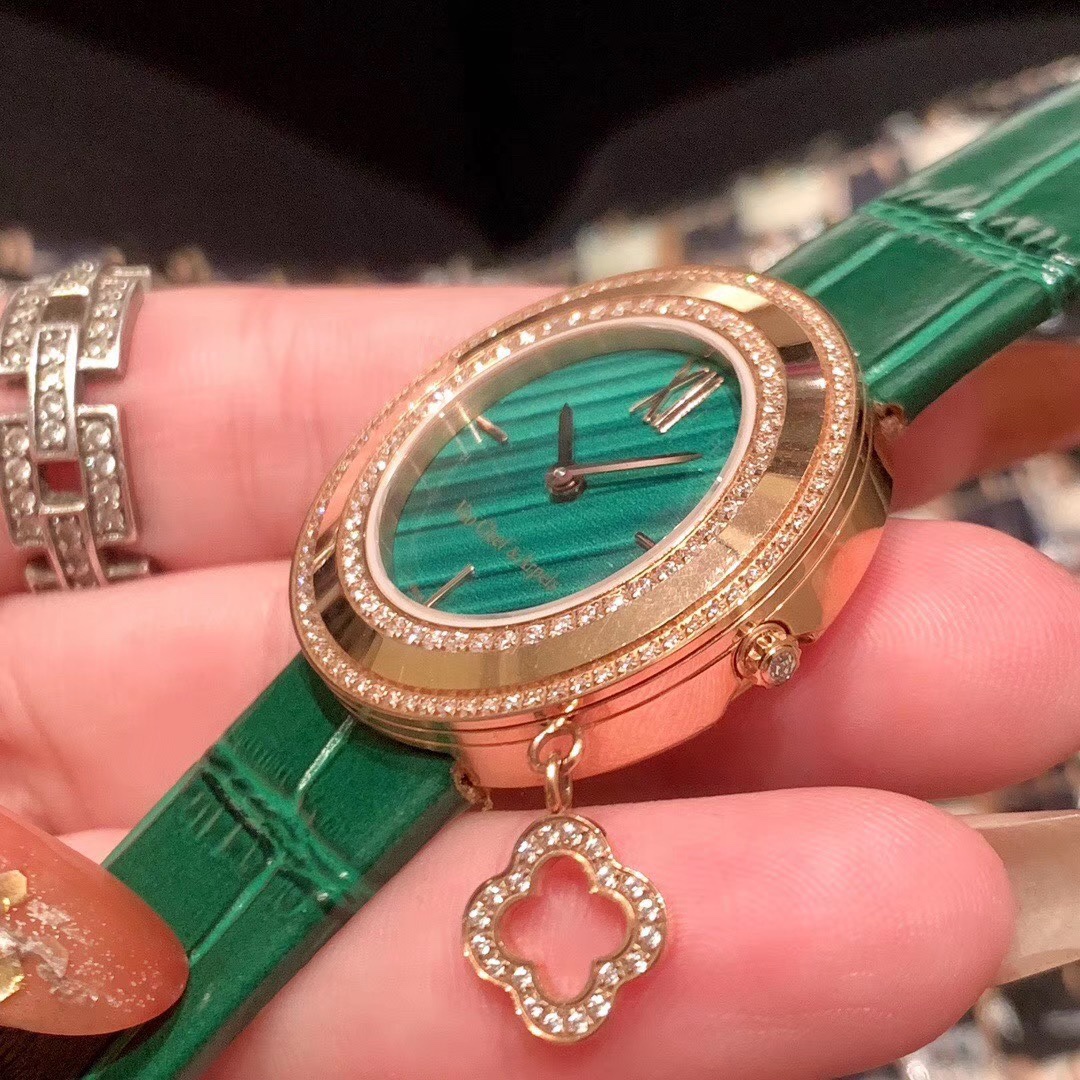 Van Cleef & Arpels 梵克雅宝 Charms Gold系列