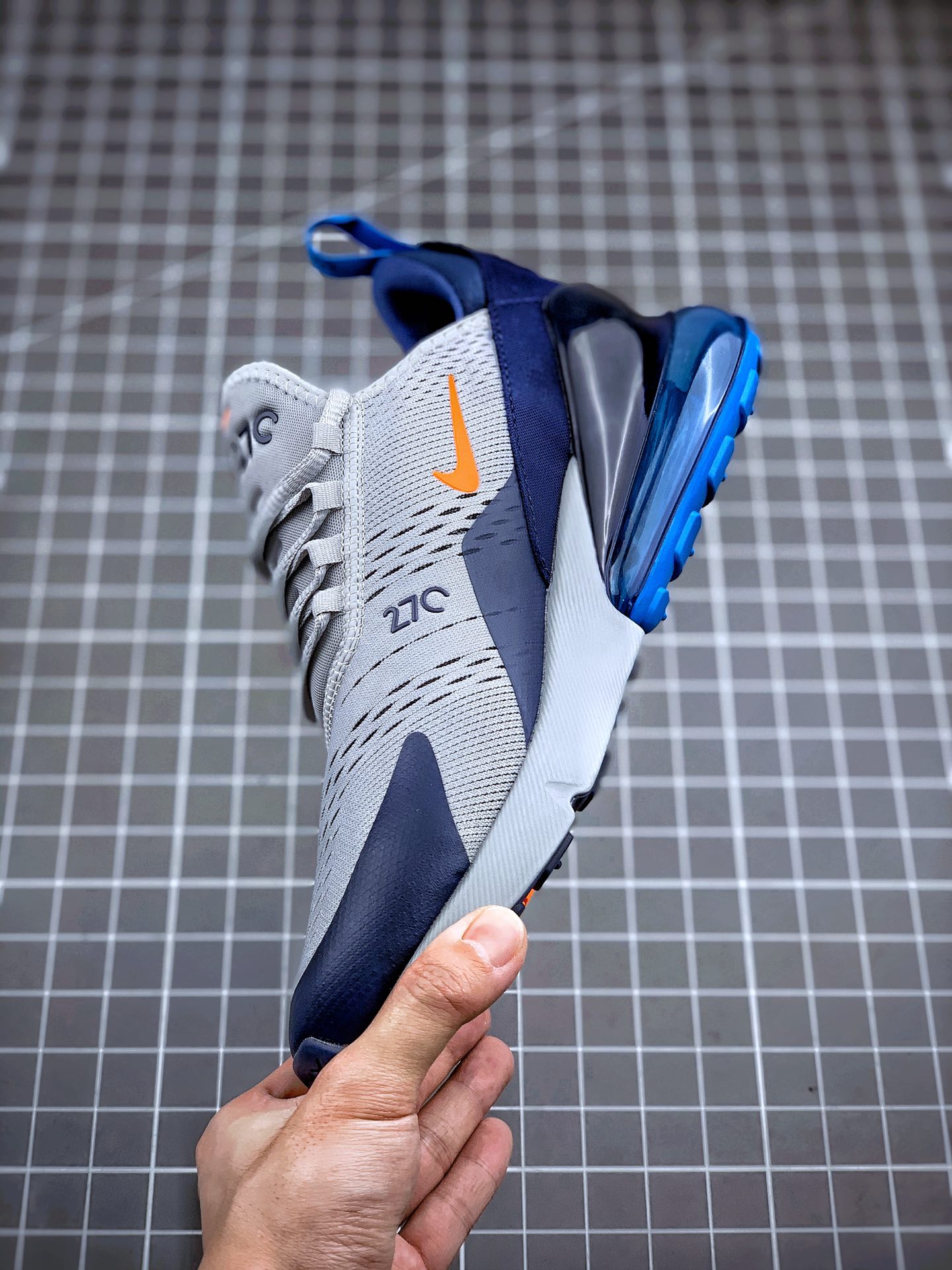220 Air Max 270 灰蓝橙 官网强力操作主推 943345-015