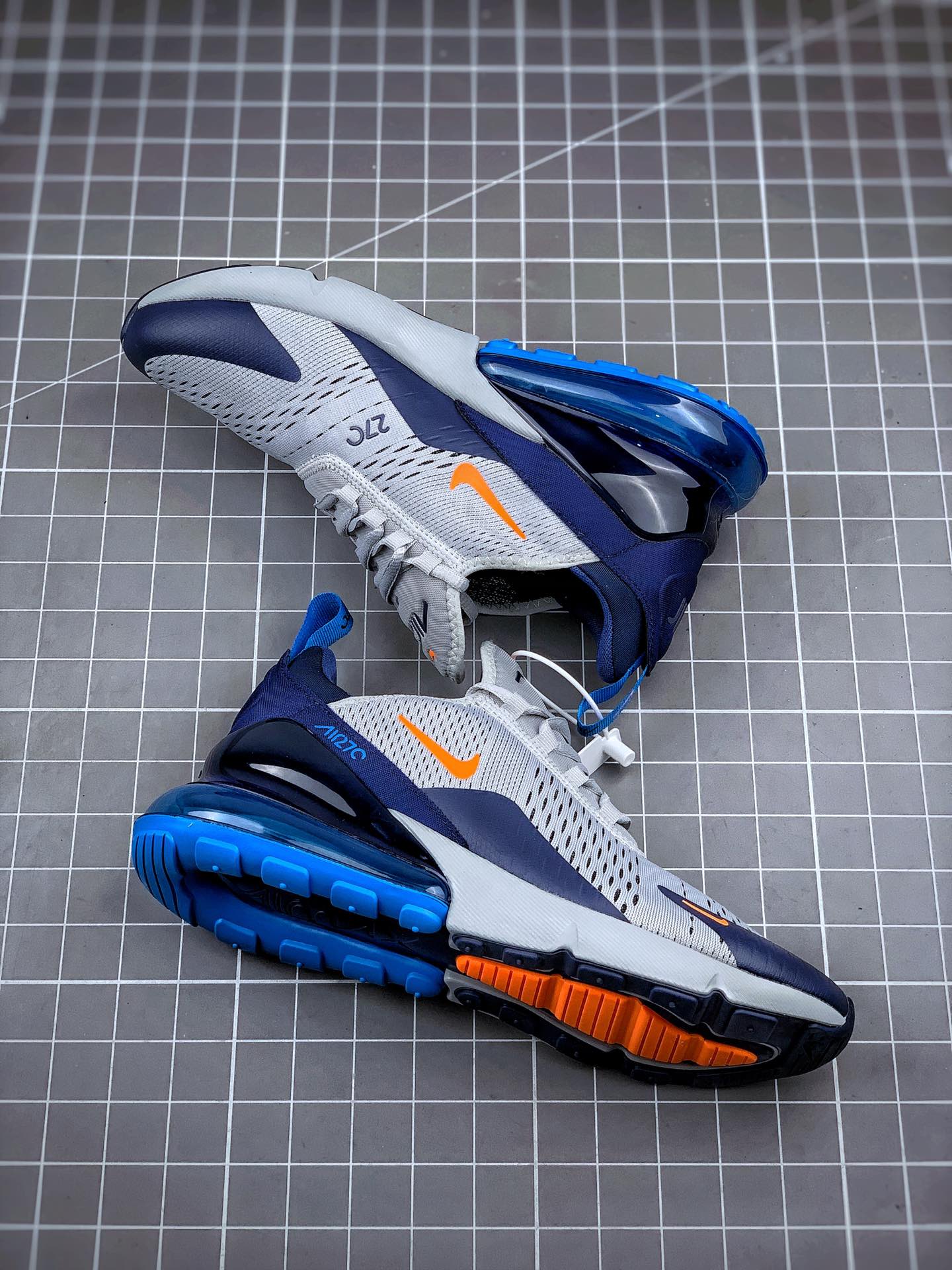 220 Air Max 270 灰蓝橙 官网强力操作主推 943345-015