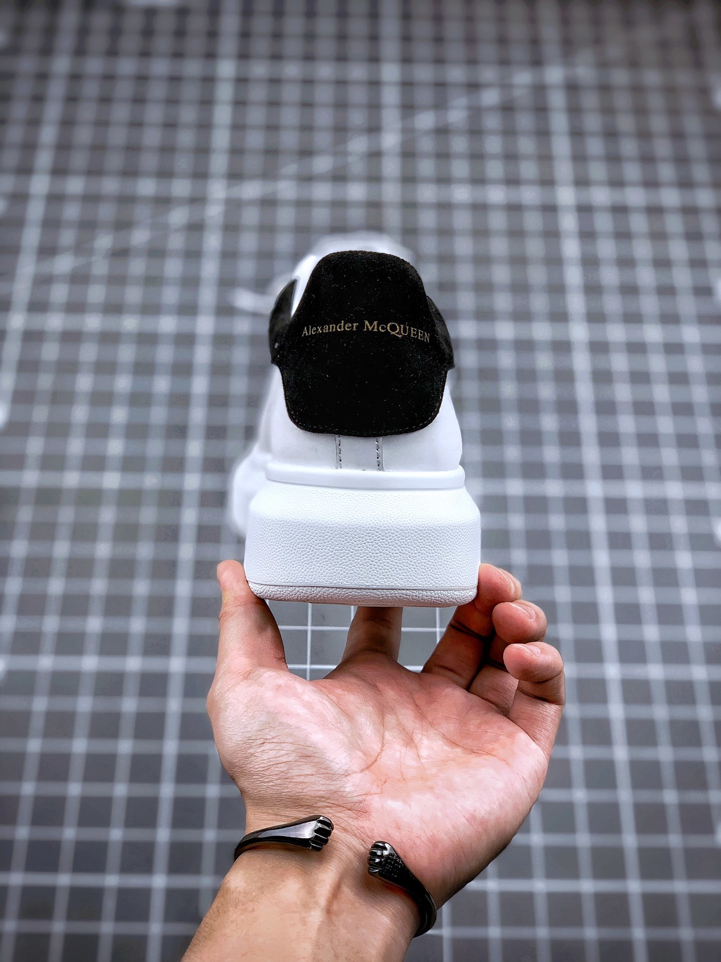 280 原装白盒顶级复刻版本 官网同步 Alexander McQueen麦昆 磨砂黑尾-莆田鞋,莆田鞋货源,高仿鞋,高仿鞋货源,安福档口,莆田高仿鞋,莆田鞋批发,高仿鞋批发,莆田高仿运动鞋,高仿运动鞋,莆田运动鞋 280 原装白盒顶级复刻版本 官网同步 Alexander McQueen麦昆 磨砂黑尾