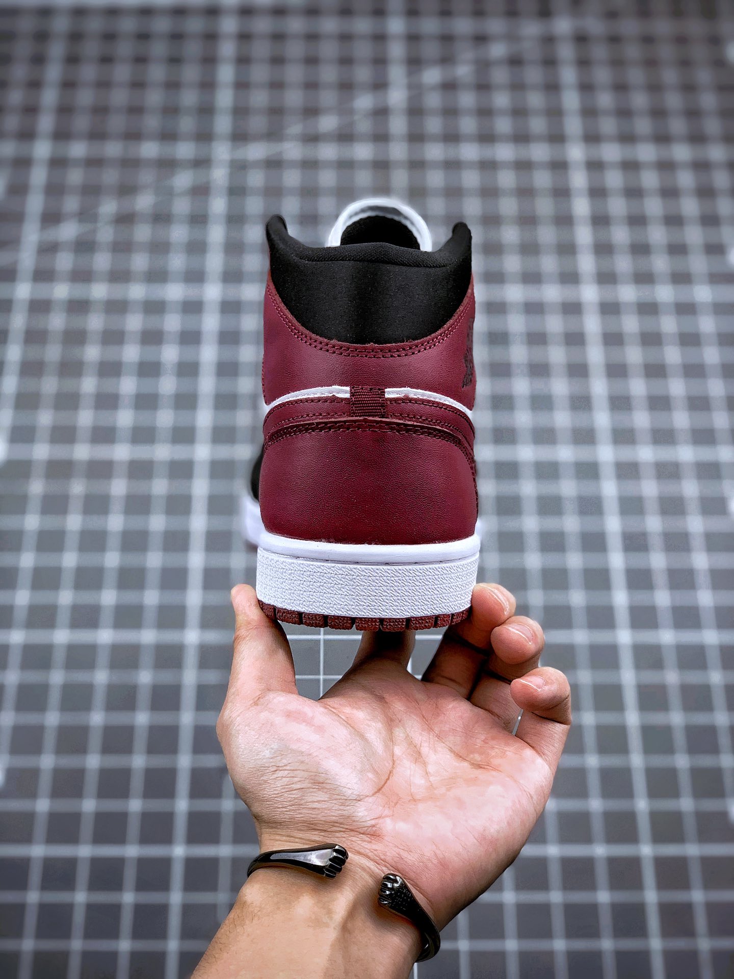 280 Air Jordan 1 Mid 1985酒红