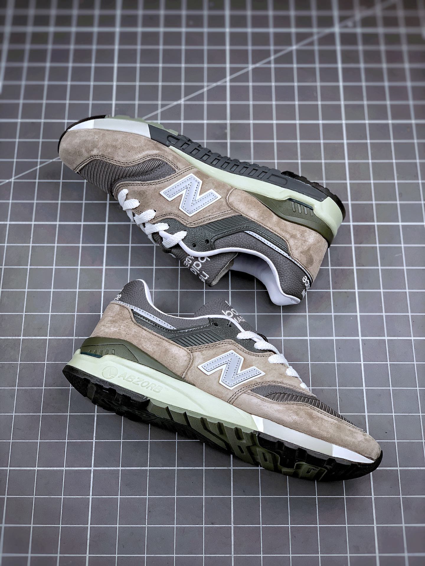 220   New Balance 997 原祖灰 NB997系列