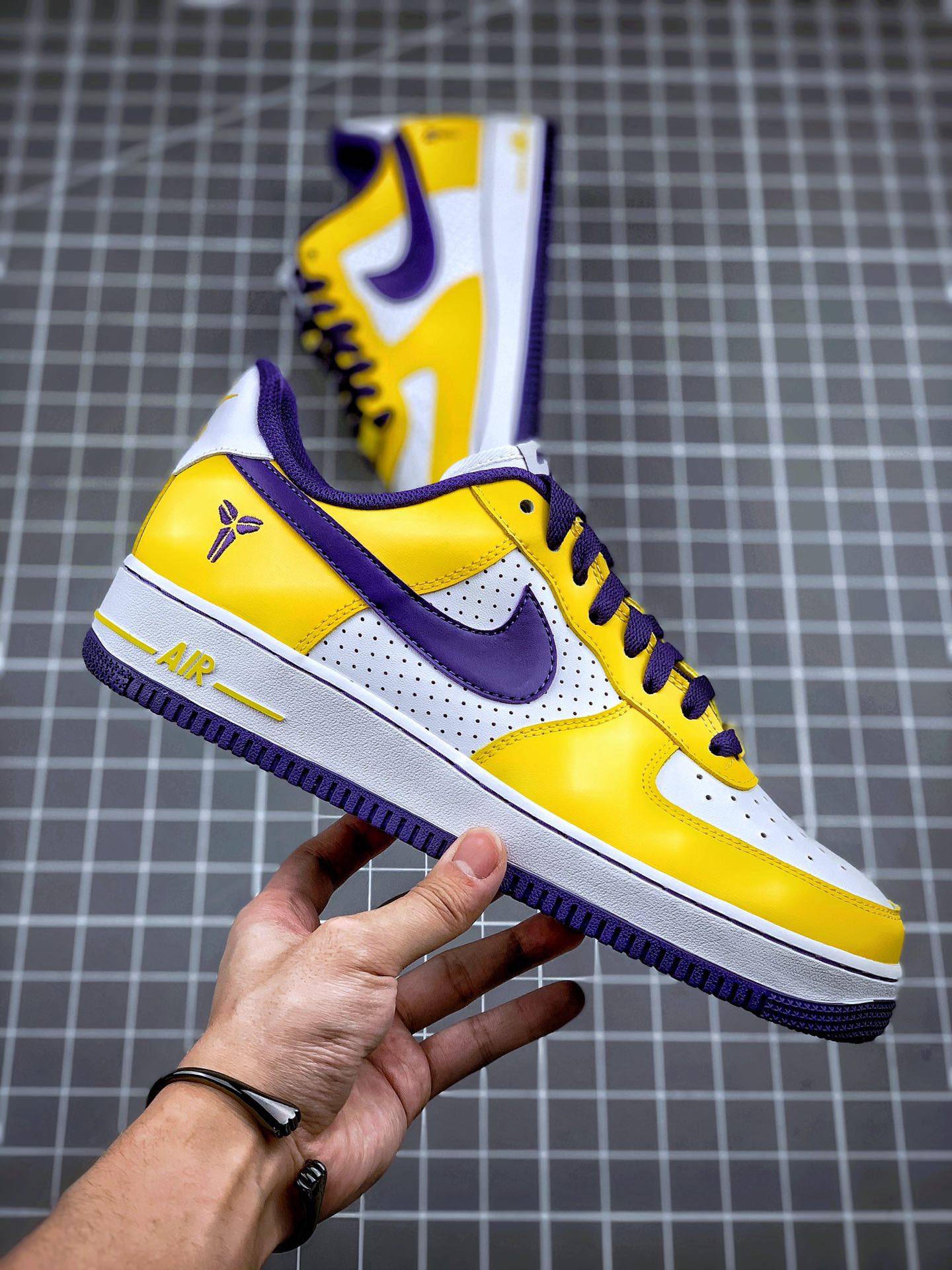 240 Nike Air Force 1 x Kobe 科比纪念版 314192-151