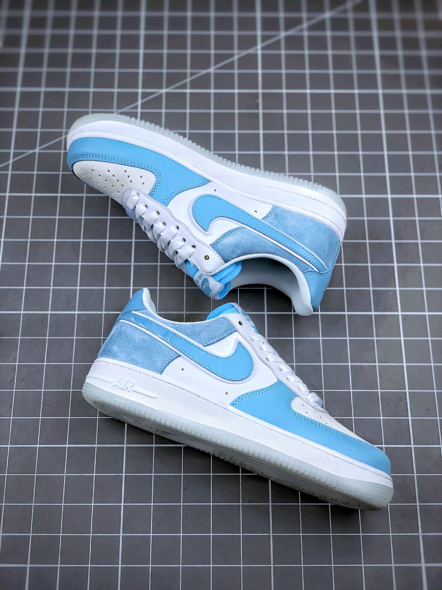 190 Nike Air Force 1 拼接风格 浅蓝满天星 AO2425-201