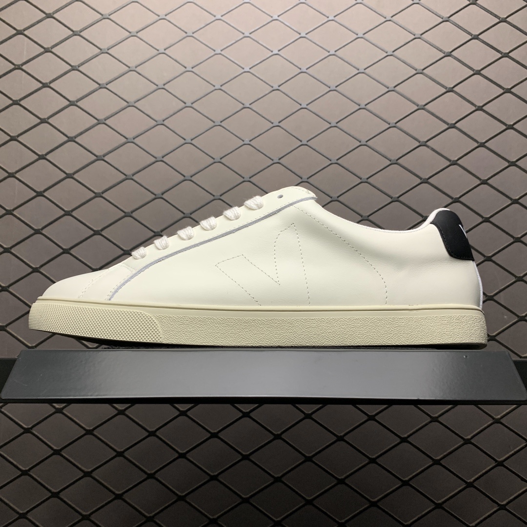 230 INS爆款 街拍频繁上镜 Veja Leather Extra Sneakers 法国国民V字经典小白板鞋-莆田鞋,莆田鞋货源,高仿鞋,高仿鞋货源,安福档口,莆田高仿鞋,莆田鞋批发,高仿鞋批发,莆田高仿运动鞋,高仿运动鞋,莆田运动鞋 230 INS爆款 街拍频繁上镜 Veja Leather Extra Sneakers 法国国民V字经典小白板鞋