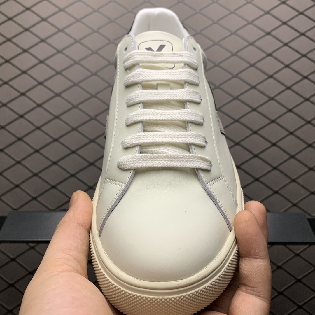 230 INS爆款 街拍频繁上镜 Veja Leather Extra Sneakers  法国国民V字经典小白板鞋 春季入夏简约百搭款