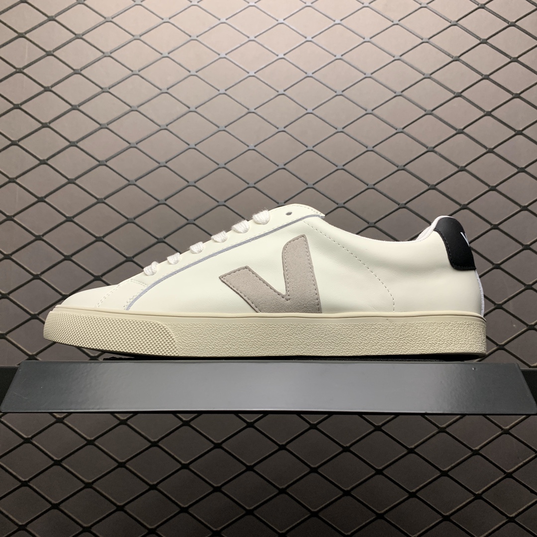 230 INS爆款 街拍频繁上镜 Veja Leather Extra Sneakers  法国国民V字经典小白板鞋 春季入夏简约百搭款