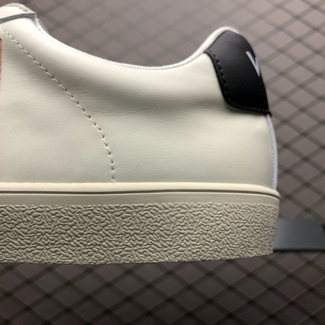 230 INS爆款 街拍频繁上镜 Veja Leather Extra Sneakers 法国国民V字经典小白板鞋 春季入夏简约百搭款 全头层进口牛皮-莆田鞋,莆田鞋货源,高仿鞋,高仿鞋货源,安福档口,莆田高仿鞋,莆田鞋批发,高仿鞋批发,莆田高仿运动鞋,高仿运动鞋,莆田运动鞋 230 INS爆款 街拍频繁上镜 Veja Leather Extra Sneakers 法国国民V字经典小白板鞋 春季入夏简约百搭款 全头层进口牛皮