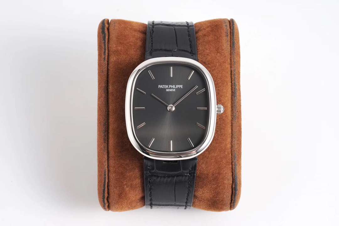 NO:336848,The first Golden Ellipse PP movement model imported automatic movement, as one of Patek Philippe's few oval watches, the Golden Ellipse series, the size 36*40, realizes the perfect unity of watch shape and elegant style. This round and non-square shape is called 