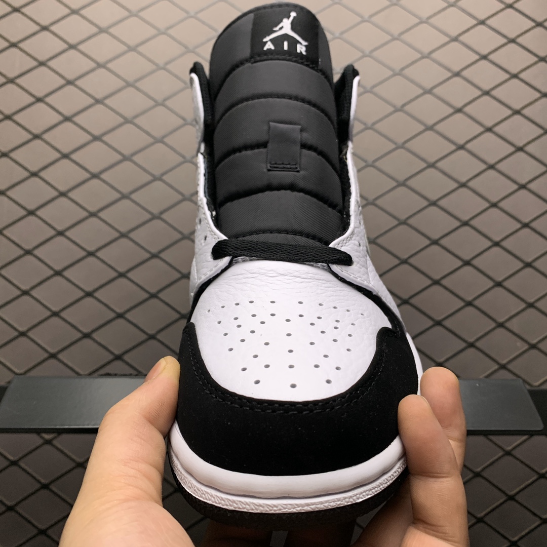 240 Air Jordan 1 Mid AJ1乔1中帮文化篮球鞋 554724-113