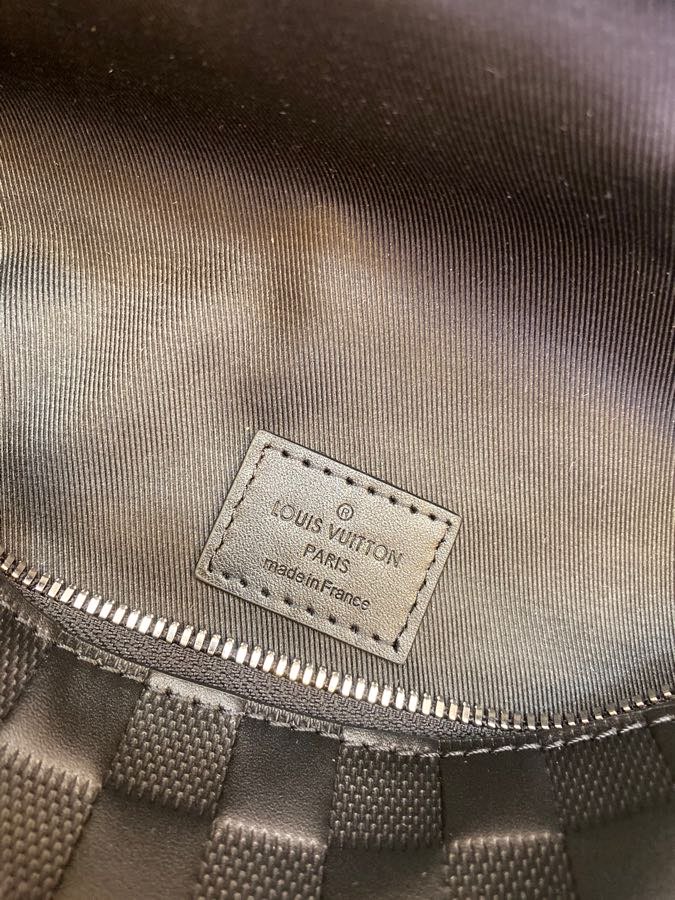 Louis Vuitton Dopp Kit Black casual